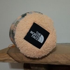 NEW! The North Face Wawona Fuzzy Blanket NWT Price Firm